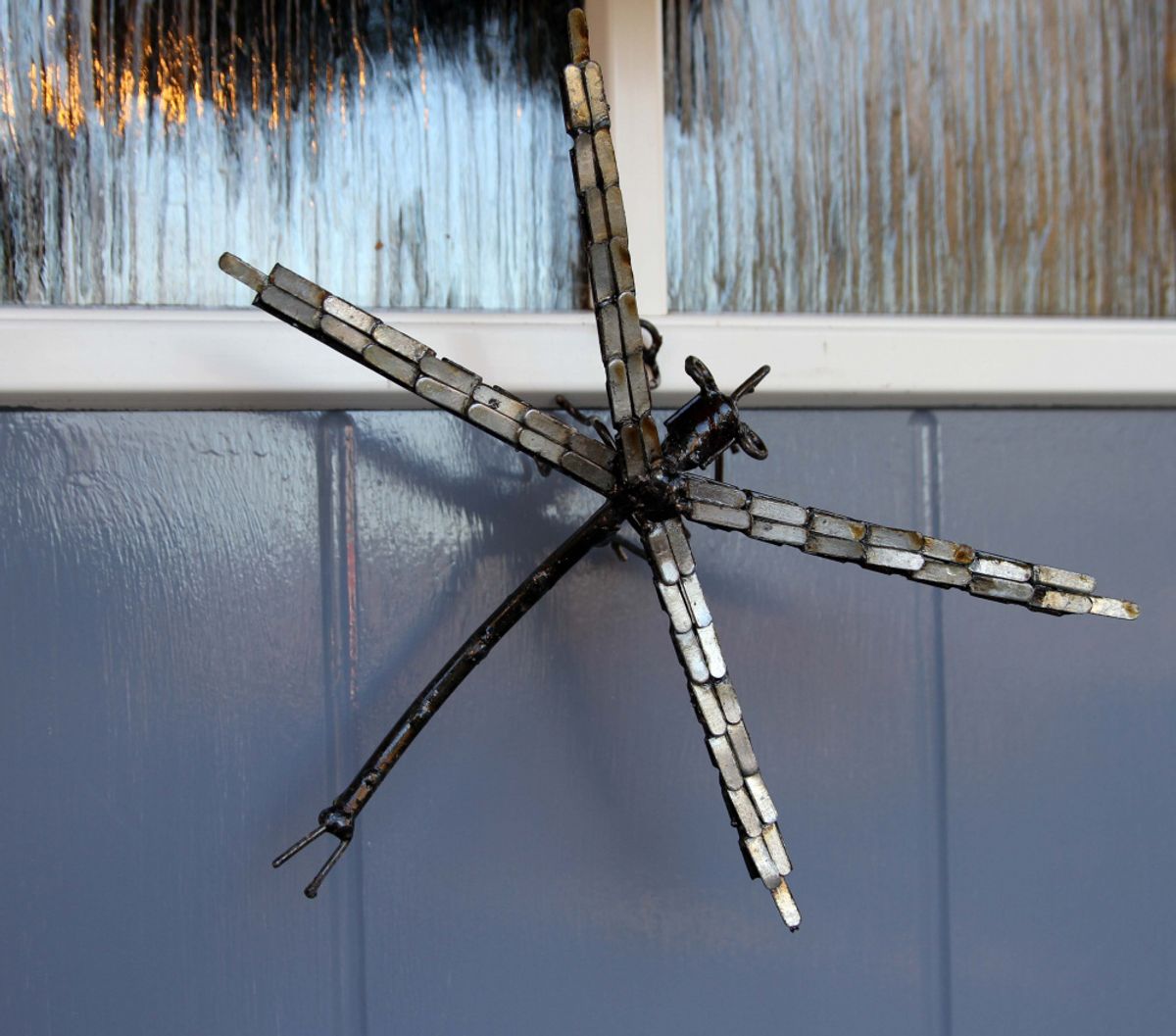 Øyenstikker til vegg 1 stykk 